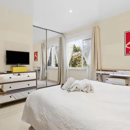 Апартаменты Appt 4 Etoiles -2 - Piscine - Wifi - Clim