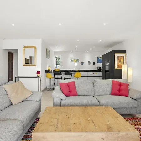 Daire Appt 4 Etoiles -2 - Piscine - Wifi - Clim Saint-Raphaël