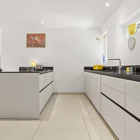 Appt 4 étoiles -2 - Piscine - Wifi - Clim Appartement