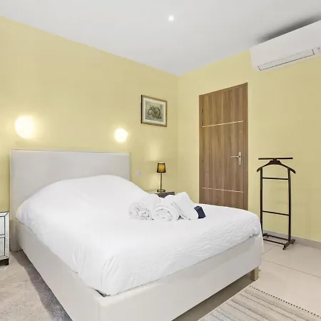 아파트 Appt 4 Etoiles -2 - Piscine - Wifi - Clim Saint-Raphaël