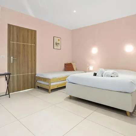 Appt 4 Etoiles -2 - Piscine - Wifi - Clim