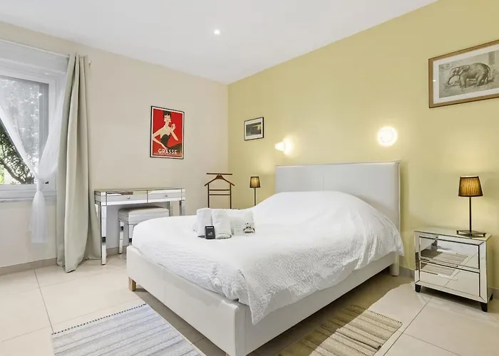 Apartman Appt 4 Etoiles -2 - Piscine - Wifi - Clim Saint-Raphaël