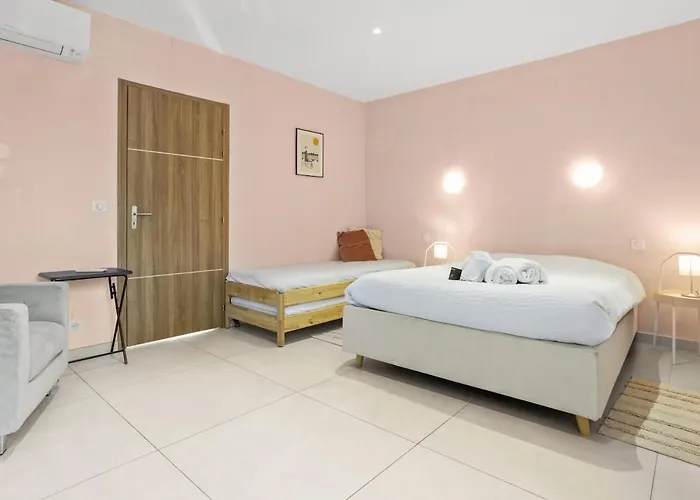 Appt 4 Etoiles -2 - Piscine - Wifi - Clim